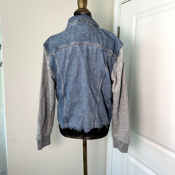 Levi's Women's Hybrid Trucker Jean Jacket Denim with Grey Hoodie Sleeves Size M - Picture 2 of 6